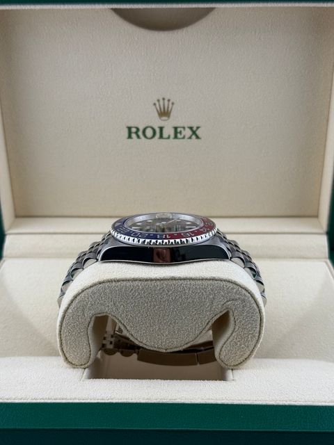 Rolex GMT Master II 126710 BLRO Image 3